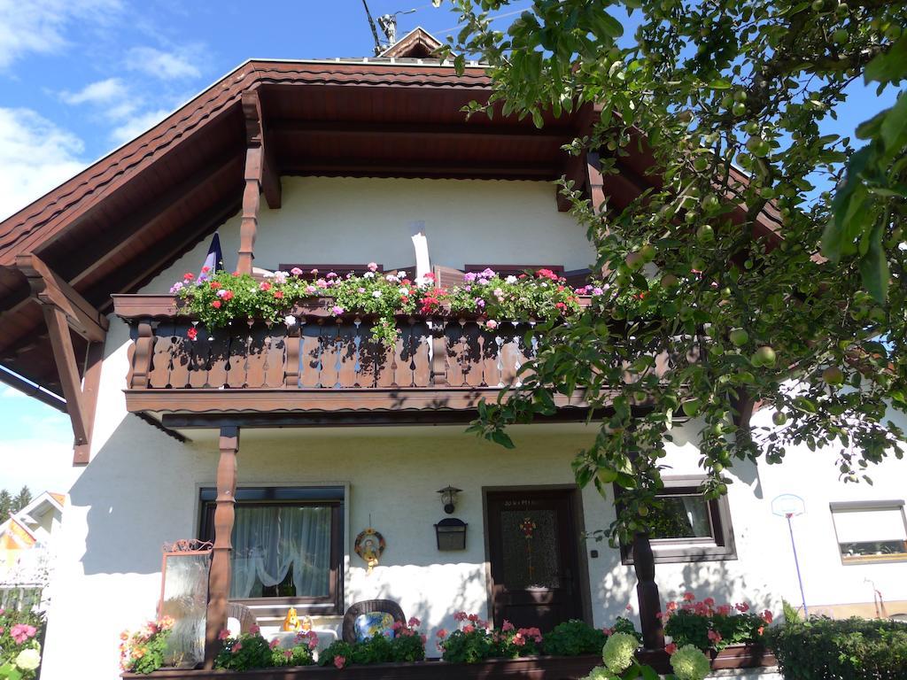 Ferienwohnung Kusternik Фельден-ам-Вертерзе Екстер'єр фото