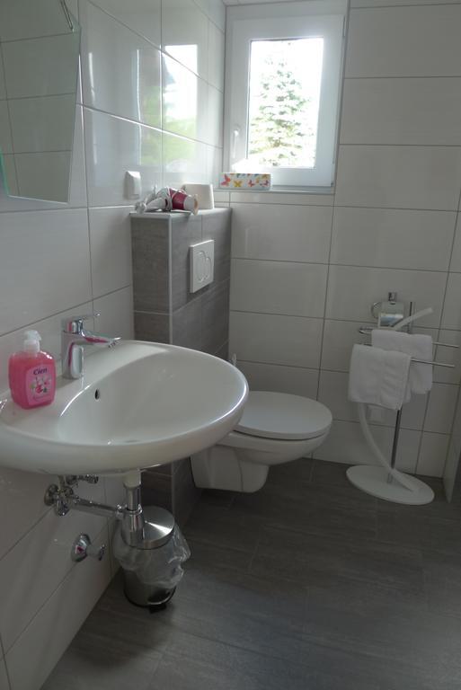 Ferienwohnung Kusternik Фельден-ам-Вертерзе Екстер'єр фото