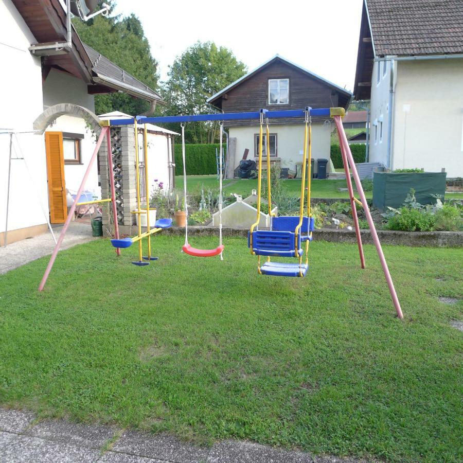 Ferienwohnung Kusternik Фельден-ам-Вертерзе Екстер'єр фото